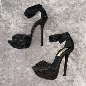 4/$11 🌸🌸Steve Madden Black Heels
